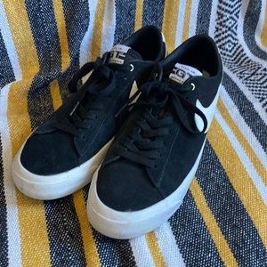 Nike sb GT 11.5 black and white